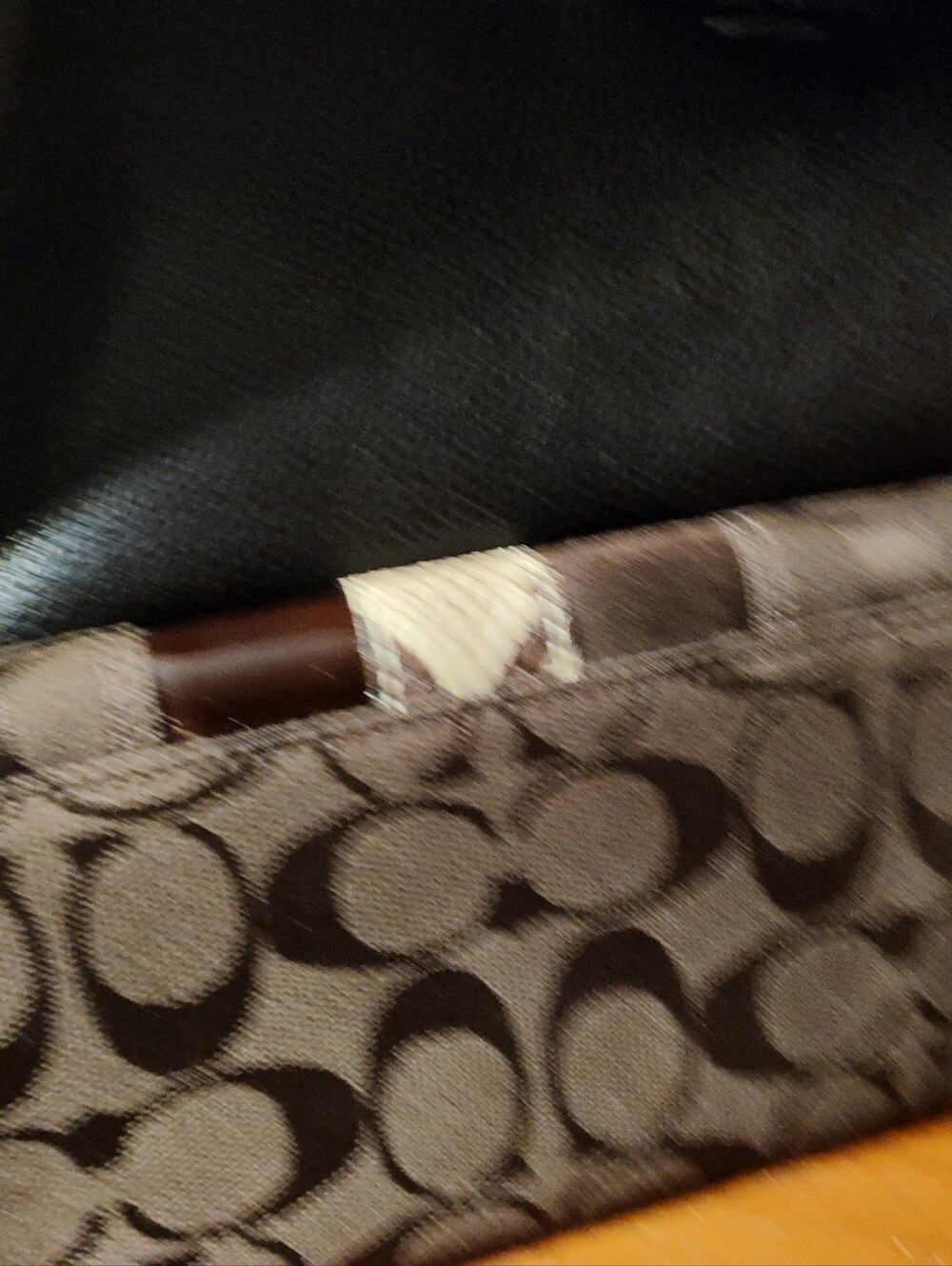 Coach Black Leather Shoulder Bag with Snake-Print Trim And Wallet - Picture 14 of 15
